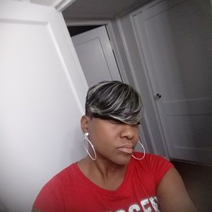 Meet your Posher, Shirell